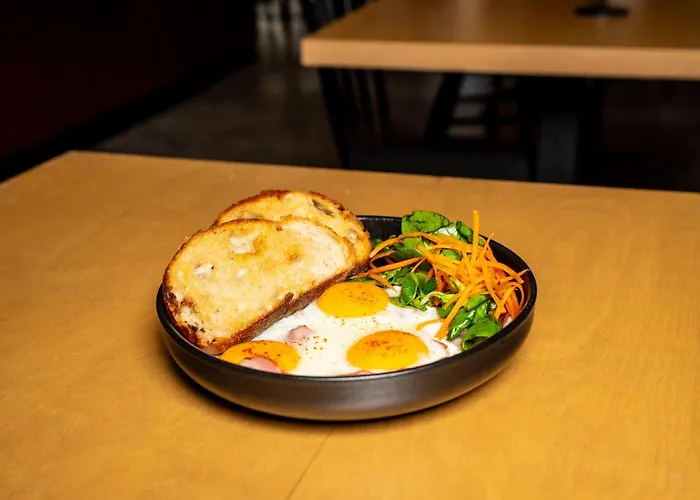 Cozy Main Square Iii With Breakfast